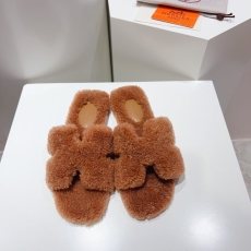 Hermes Slippers